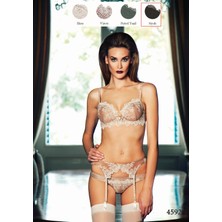 Magic Form Y4592 Dantelli Çıkma Pedli Göğsü 2 Beden Büyük Gösteren Süngerli Sütyen