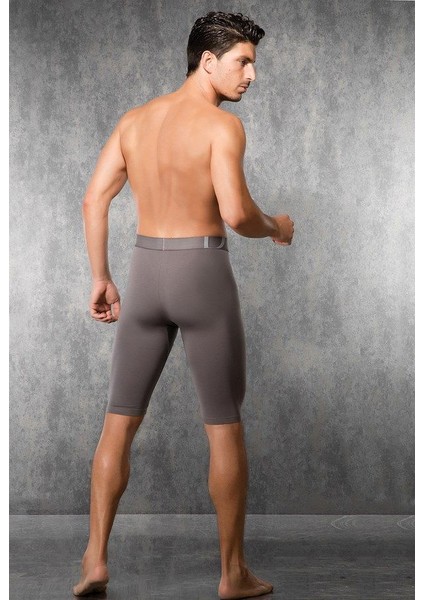 1785 Çok Uzun Erkek Sporcu Boxer