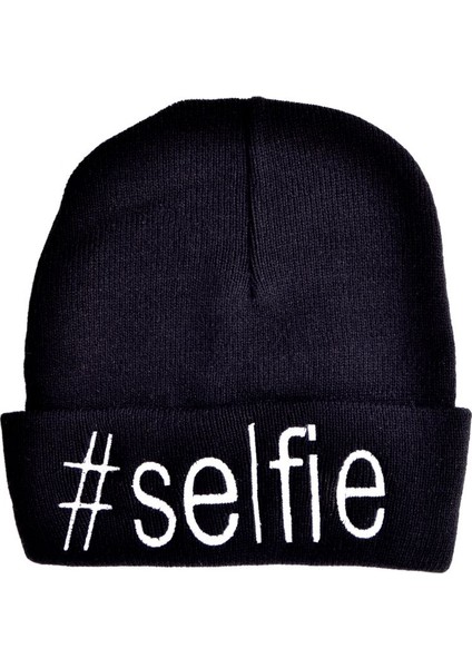 Selfie Siyah Bere