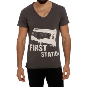 T-Shirt First Station