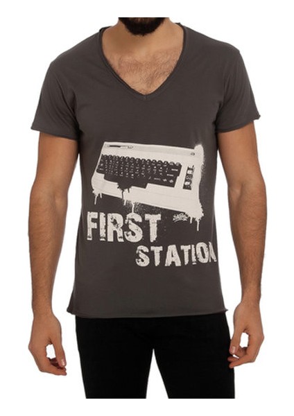 T-Shirt First Station