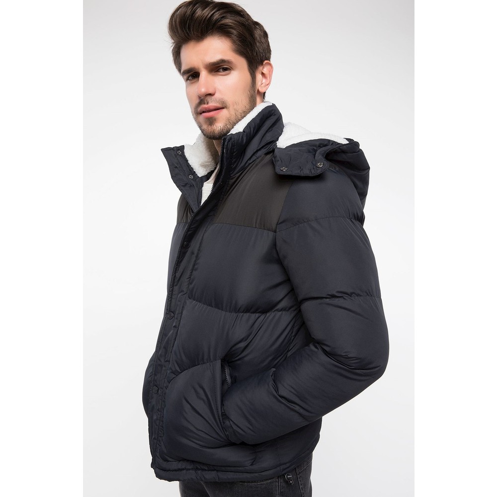 Defacto Erkek Kapşonlu Şişme Mont Fiyatı Taksit Seçenekleri