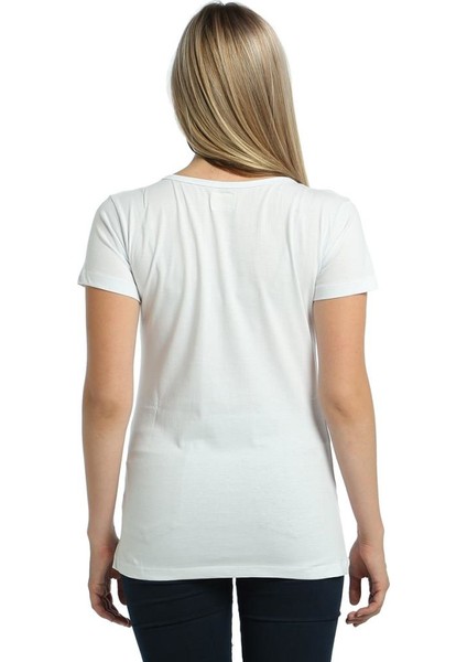 Piramit Beyaz Kadın T-Shirt fırsatları