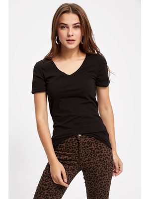 Defacto Kadın V Yaka Basic T-Shirt