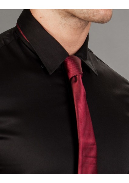 Süper Slim Fit Likralı Saten, Düz Siyah Erkek Gömlek fırsatları
