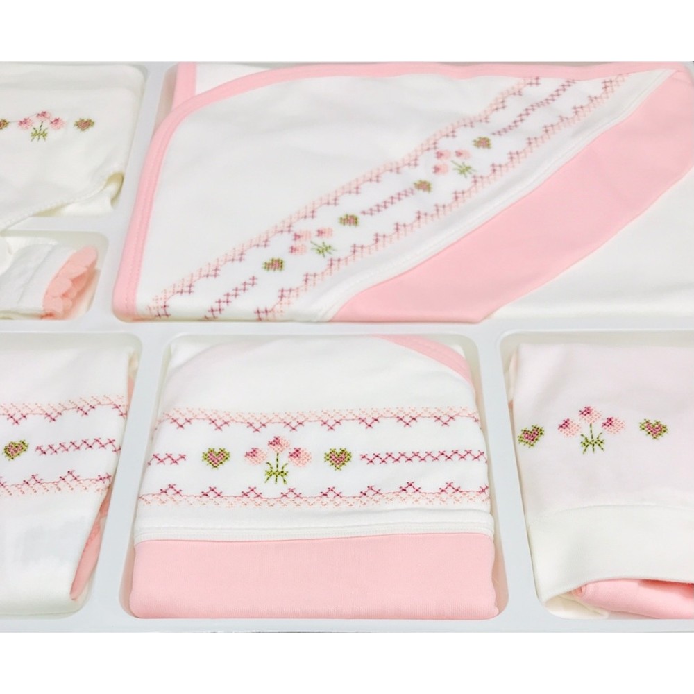 Bebelinna Kız Bebek Kanaviçe Nakışlı 10�lu Hastane Çıkışı