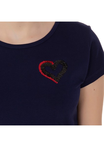 Kız Çocuk T-Shirt Kalp Nakışlı fiyatları