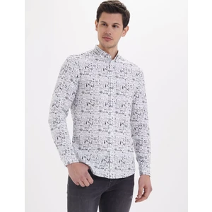 2020829 Erkek Gömlek