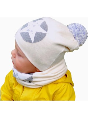 Babygiz Beyaz Üstüne Yıldız İşlemeli Ponpon Detaylı Bere Ve Boyunluk Takım