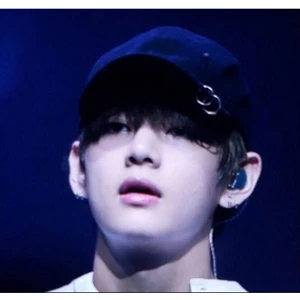 K-Pop Bts Siyah Piercingli Şapka