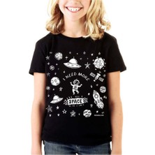 Rock&Roll Uzayda Astronot Siyah Kısa Kollu Unisex Çocuk T-Shirt