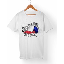 Muggkuppa Stranger Things Beyaz T-Shirt