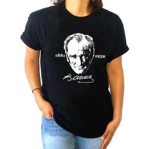 İmzalı Atatürk Siyah Kısa Kollu Kadın Kadın T-Shirt