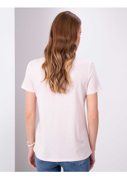 Kadın Toz Pembe Regular Fit V Yaka Tişört 50202619-VR050