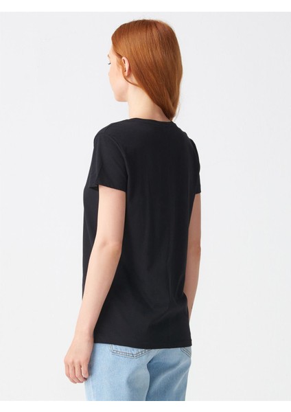 3470 V Yaka Basic T-Shirt-Siyah