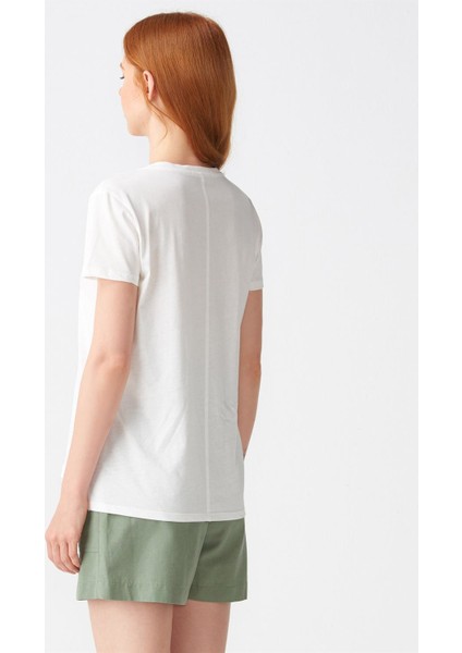 3470 V Yaka Basic T-Shirt-Ekru