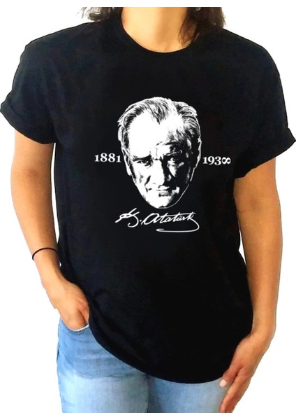 İmzalı Atatürk Siyah Kısa Kollu Kadın Kadın T-Shirt