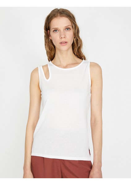 Kadın Omuz Detaylı T-Shirt