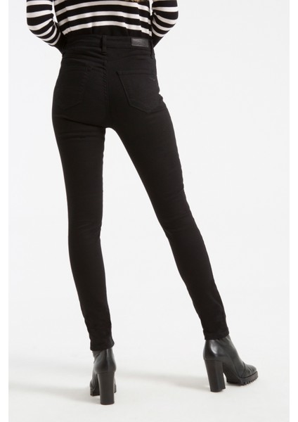 Tanya X Black Wash Kadın Jeans modelleri