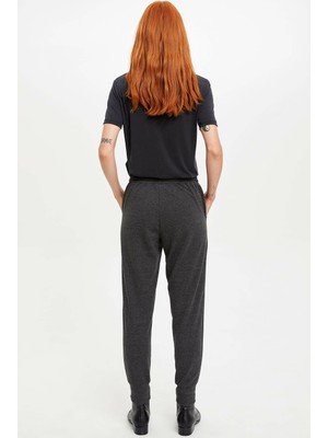 DeFacto Basic Relax Fit Jogger Eşofman Altı L5453AZ19AU