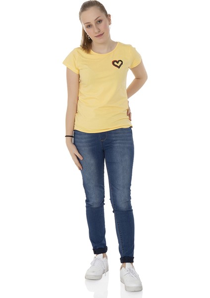 Kız Çocuk T-Shirt Kalp Nakışlı Sarı 8 Yaş K-131