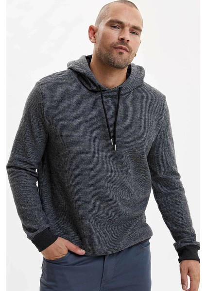 Erkek Slim Fit Kapüşonlu Sweatshirt