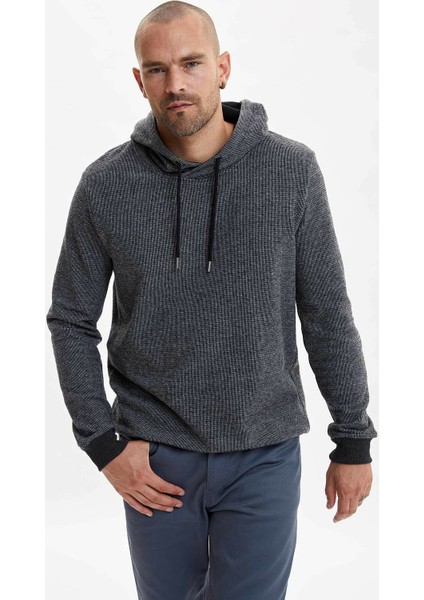 Erkek Slim Fit Kapüşonlu Sweatshirt