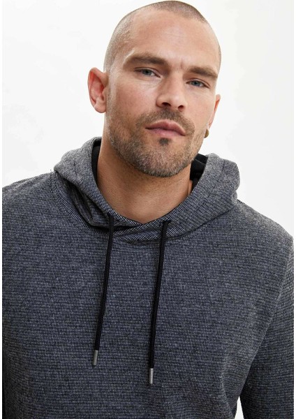 Erkek Slim Fit Kapüşonlu Sweatshirt