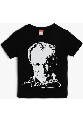 Atatürk Baskılı Siyah T-Shirt