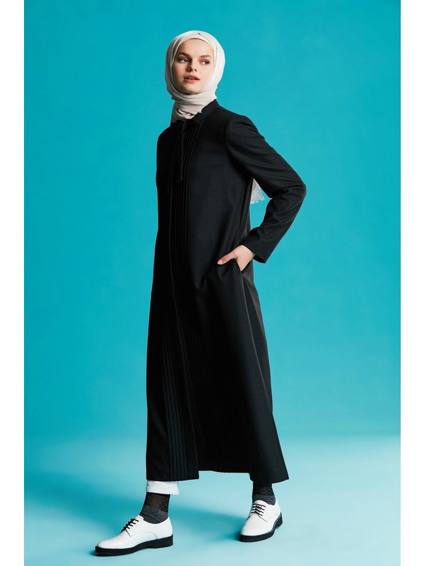 Tugba Kadin Onu Pileli Pardesu Fiyati Taksit Secenekleri