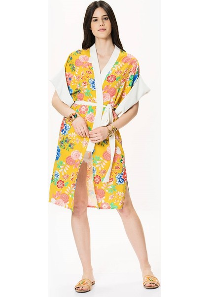 Kadın Floral Desenli Belden Bağlamalı Kimono fiyatları