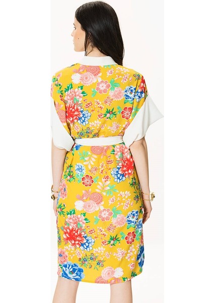 Kadın Floral Desenli Belden Bağlamalı Kimono modelleri