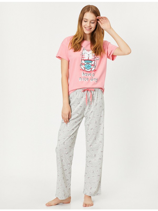 Koton Kadin Yazili Baskili Pijama Takimi Fiyati