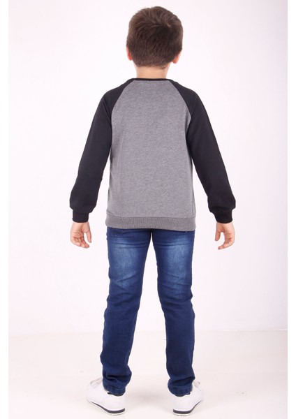 Erkek Çocuk Reglan Kol Detaylı Cepli Sweatshirt