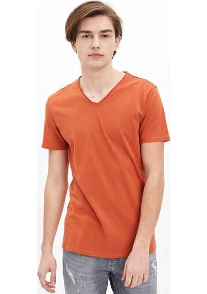 Slim Fit V Yaka Basic Kısa Kollu Tişört M4791AZ20SP