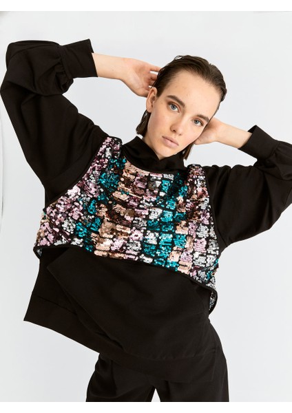 Kadın Kapüşonlu Ve Payetli Siyah Sweatshirt-K2054132-089