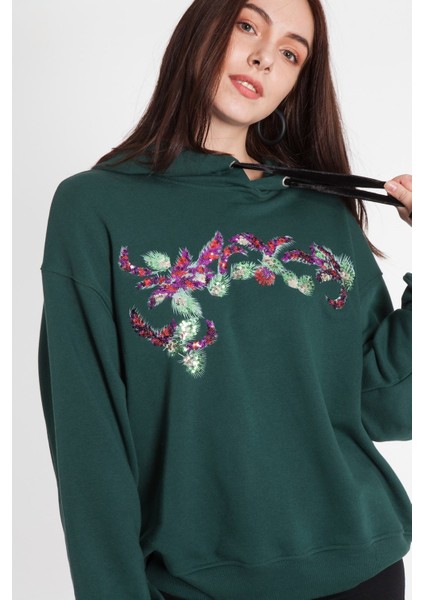 Hilda - Kapşonlu Önü Nakışlı Yeşil Sweatshirt M