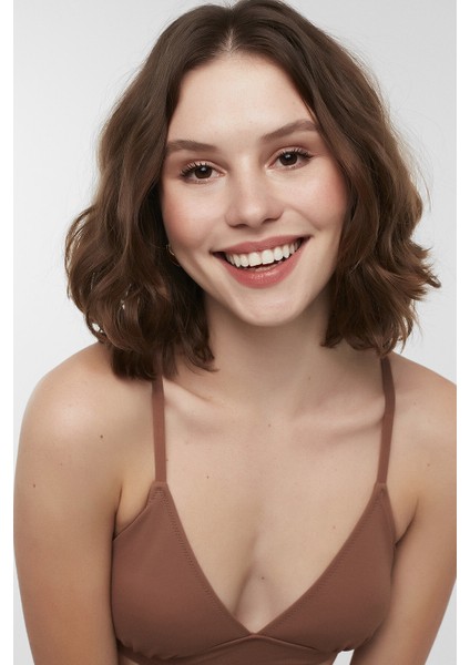 Açık Kahverengi Basic Bralette Bikini Üstü modelleri