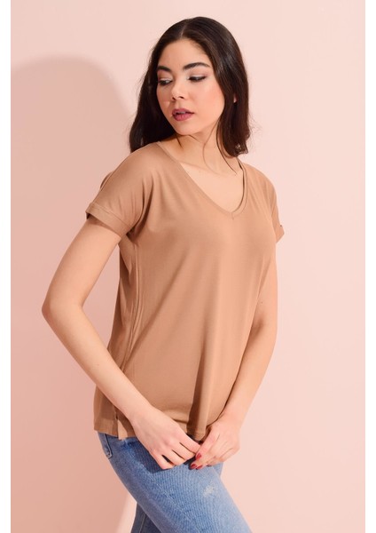 Tena Moda Kadın Bisküvi V Yaka Geniş Salaş Tişört