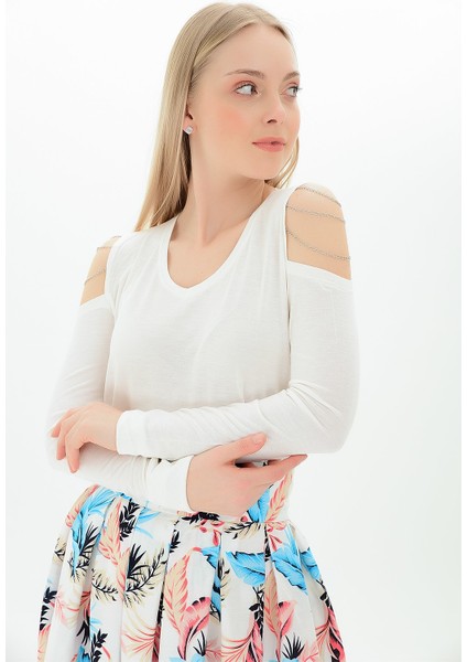 9101376 Viskon V Yaka Omuzu Açık Zincir Detaylı Bluz EKRU modelleri