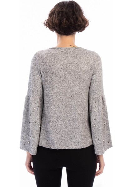 8490985 Yumoş Kolu Geniş Volanlı İncili Bluz fiyatları