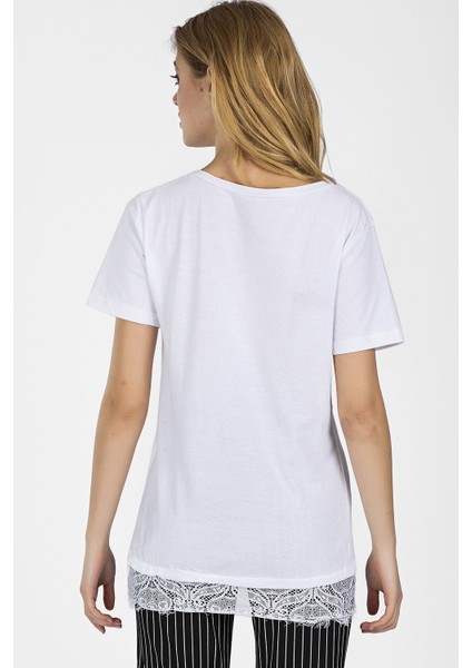 90410382 Süprem V Yaka Eteği Dantelli Kısa Kol Bluz fırsatları