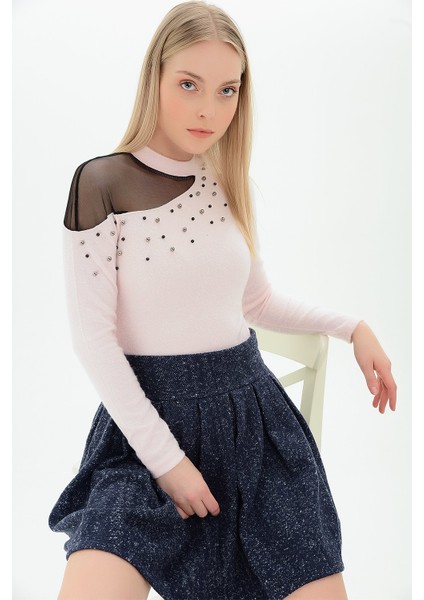 9100986 Yumoş Tek Omuzu Tül İncili Bluz PUDRA
