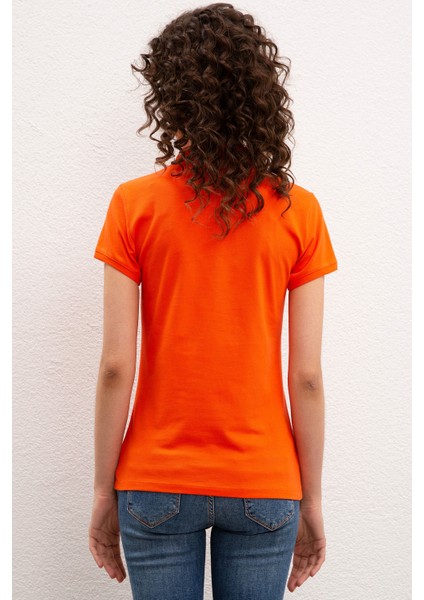 Kadın Nar Çiçeği Basic T-Shirt 50222743-VR039