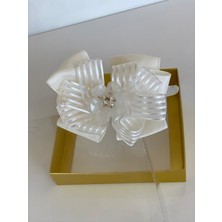 Queen Accessories Krem Çiçek Broşlu Şerit Kurdele Anne Kız Çocuk Bebek  Taç