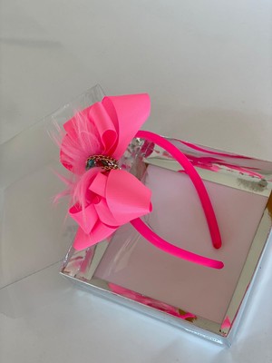 Queen Accessories Neon Pembe Şerit Taşlı Tüylü Anne Kız Çocuk Bebek  Taç