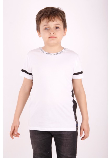 Erkek Çocuk Yaka ve Arkası Baskı Detaylı T-Shirt