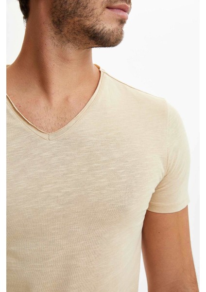 Slim Fit V Yaka Basic Kısa Kollu Tişört M4791AZ20SP modelleri