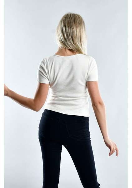 20021941 Kaşkorse Önü Fermuarlı Kısa Kol Bluz Ekru S modelleri