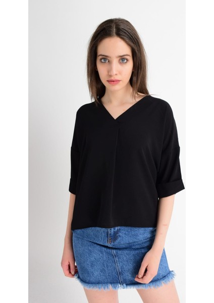 9182879 Kobe Yaka Bindirmeli Capri Kol Bluz Siyah S indirimleri